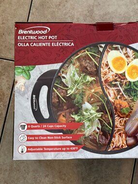 Brentwood Electric Non-Stick 6-Quart Shabu Pot with Divider Black